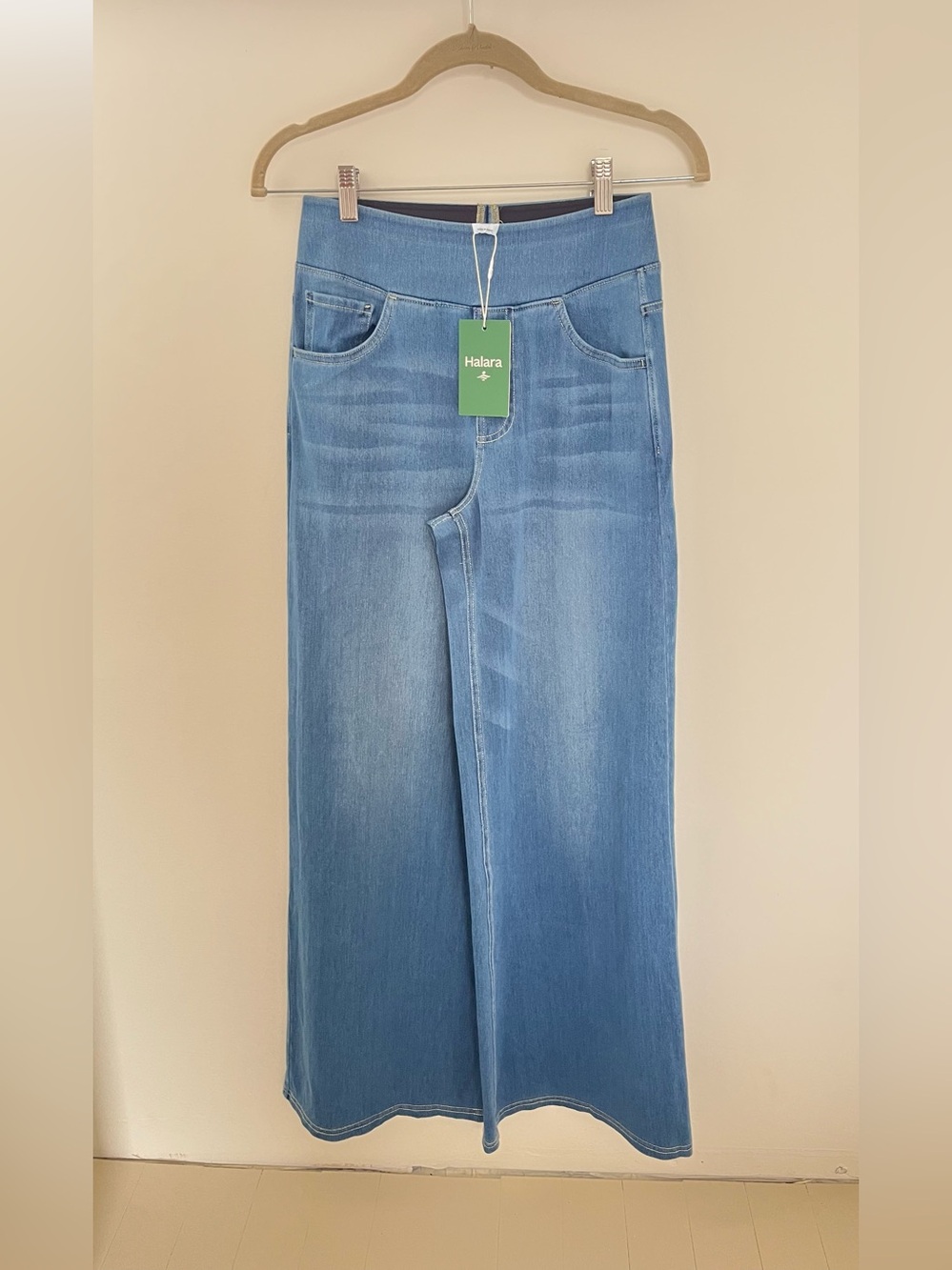 NWT HALARA Light Blue Wide-Leg High-Rise Jeans S